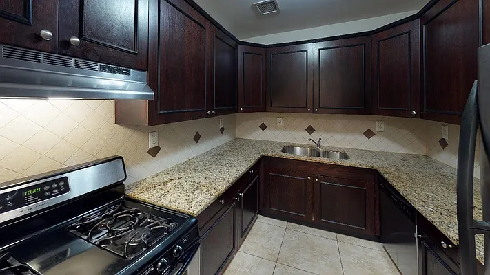 Rented by Metro Garden Realty NYC | media 12