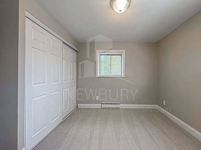 Poplar Apartments — Photo 17