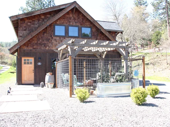 745 S Oregon St, Jacksonville, OR 97530