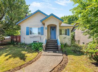 6 King Edward Ave W, Vancouver, BC V5Y2H7