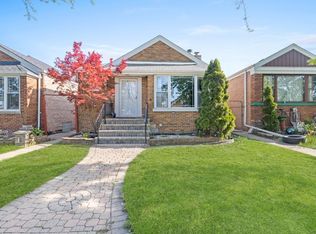 3737 W 70th St, Chicago, IL 60629