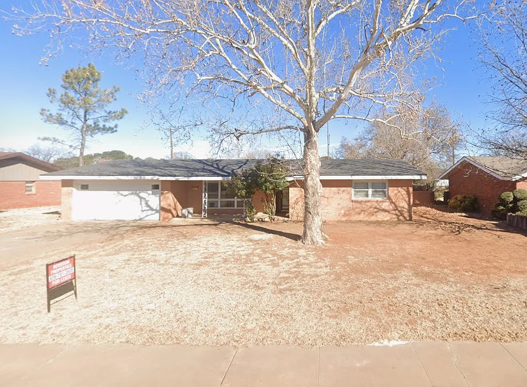 3 bed, 2064 sqft, $1,500 — Photo 1