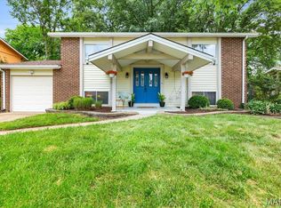 379 Messina Dr, Ballwin, MO