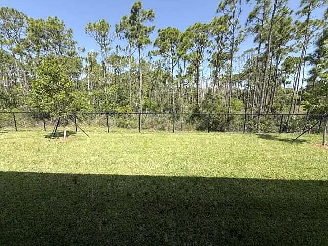 3 bed, 2.0 bath, 1641 sqft, $3,600 — Photo 2
