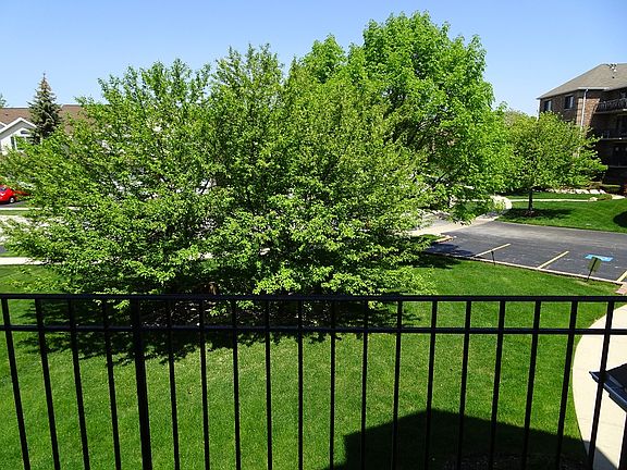 4th image of 5111 Deblin Ln APT 2B