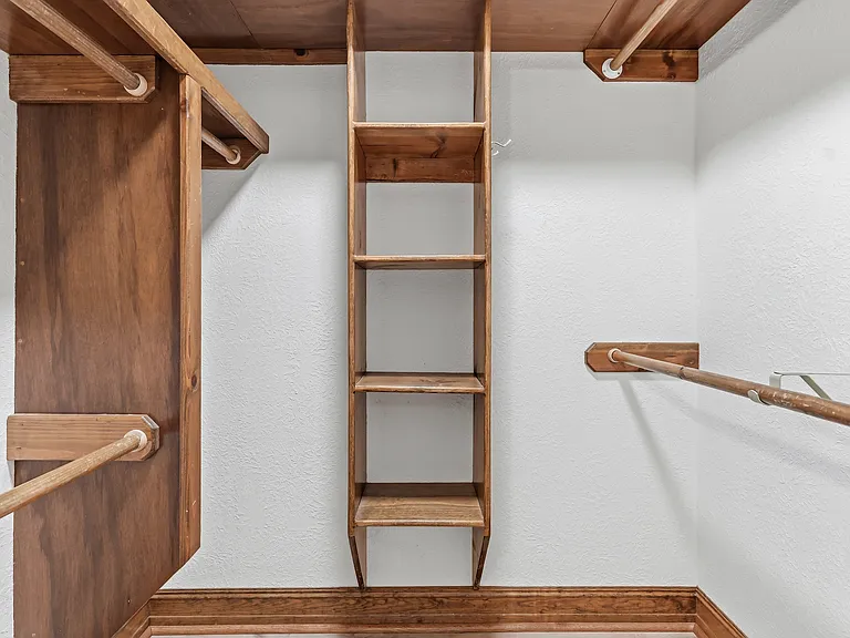 6970 Ellen Ln — Photo 26
