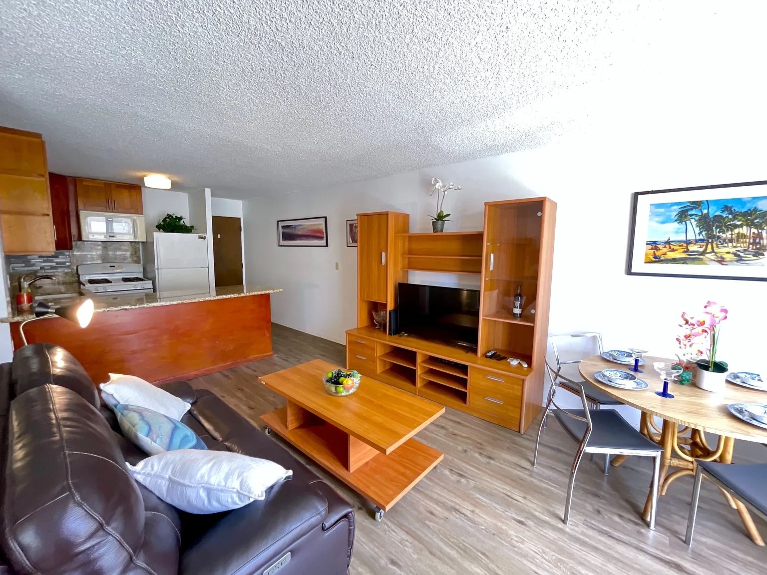 Waikiki Lanai 2452 Tusitala Street #703 - 1 — Photo 4