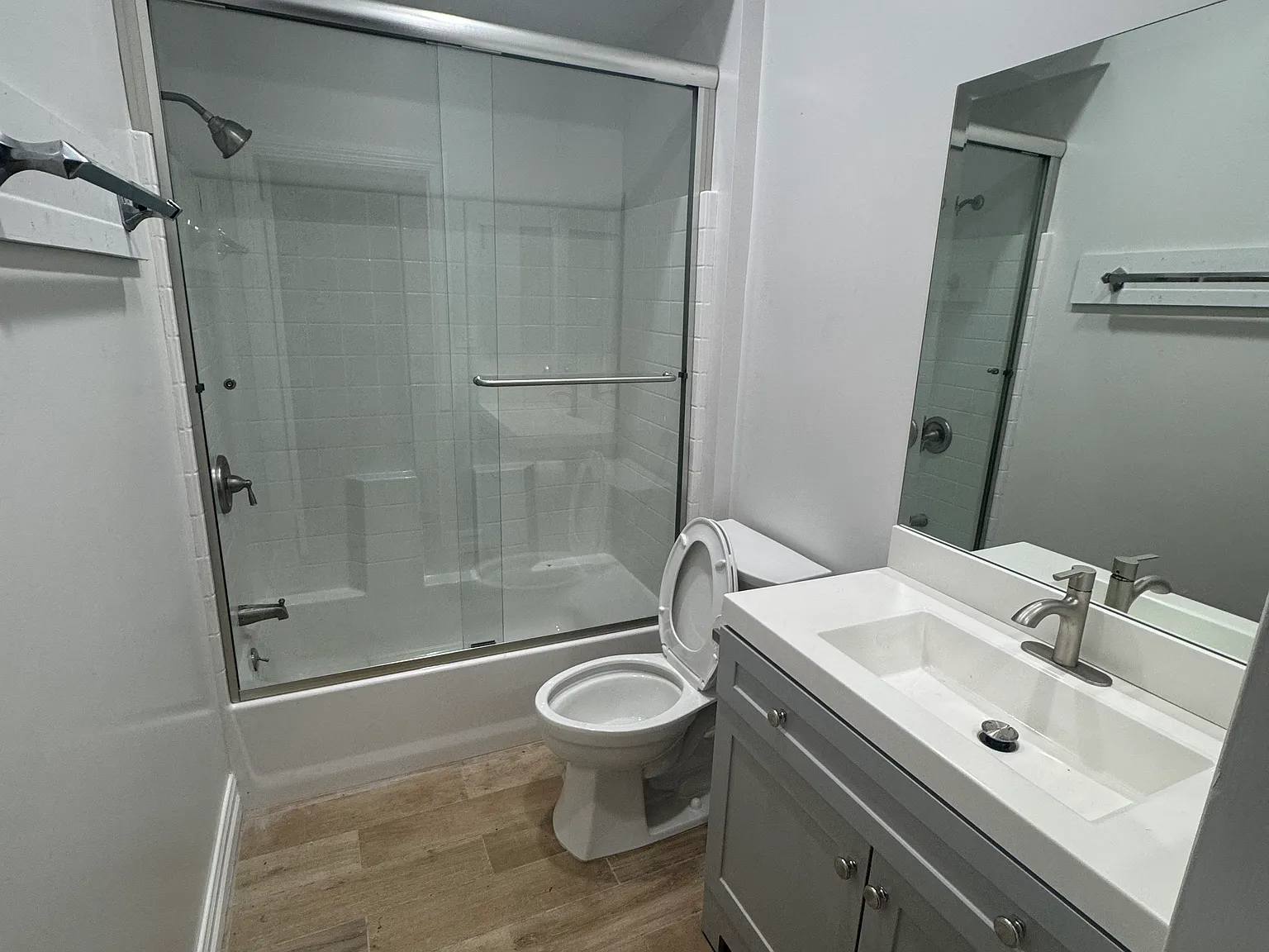 4353 S Western Ave — Photo 3