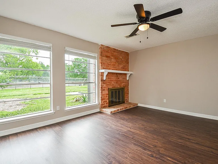 5809 Village Forest Ct — Photo 7
