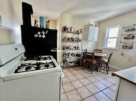 64 Conwell Ave, Somerville, MA