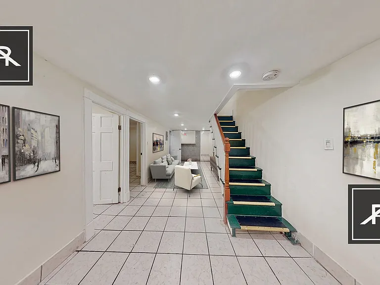 6 Mark St #1 — Photo 11
