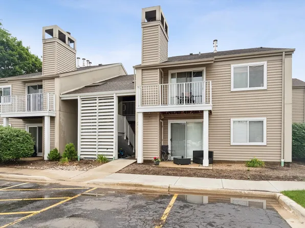 43 Orchard Ter APT 3, Lombard, IL 60148