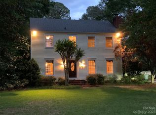 909 Nightingale Rd, Rock Hill, SC 29732