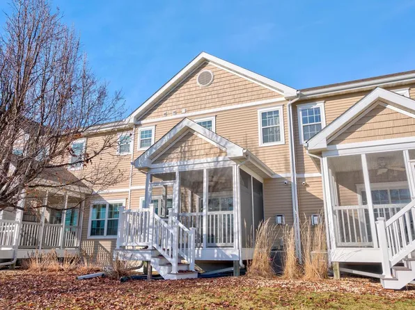 608 Bear Claw Way, Middleton, WI 53562