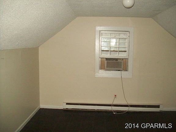 5th image of 112 W 12th St
