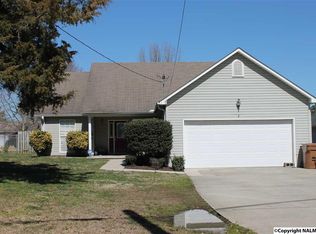 735 Nanceford Rd SW, Hartselle, AL 35640