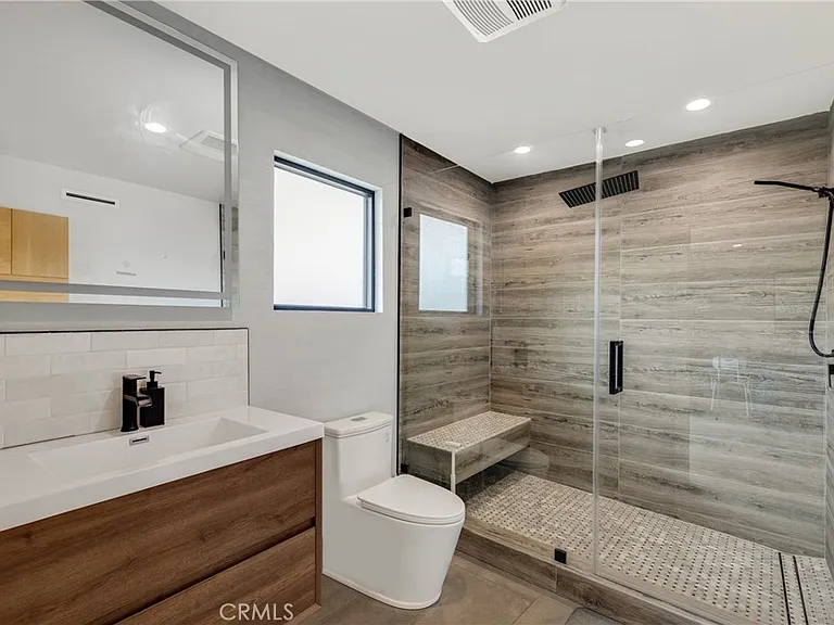 5150 Campo Rd — Photo 12