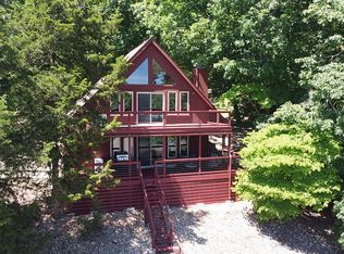 89 Terrace Rd, Sunrise Beach, MO 65079