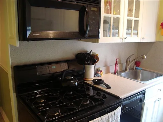 Sold by Benjamin Realty Since 1980 | media 10