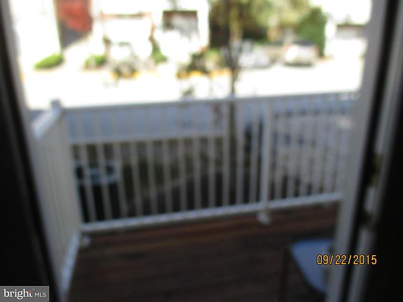 5th image of 3526 Carriage Walk Ln #37-D