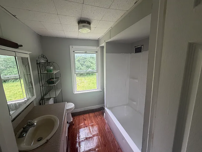 3066 Raywood St — Photo 7