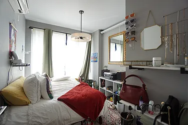 Rented by Rennit Inc.