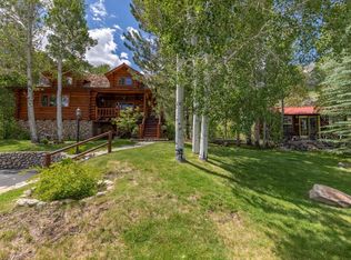 230 Aspen Springs Ranch Rd, Crowley Lake, CA 93546