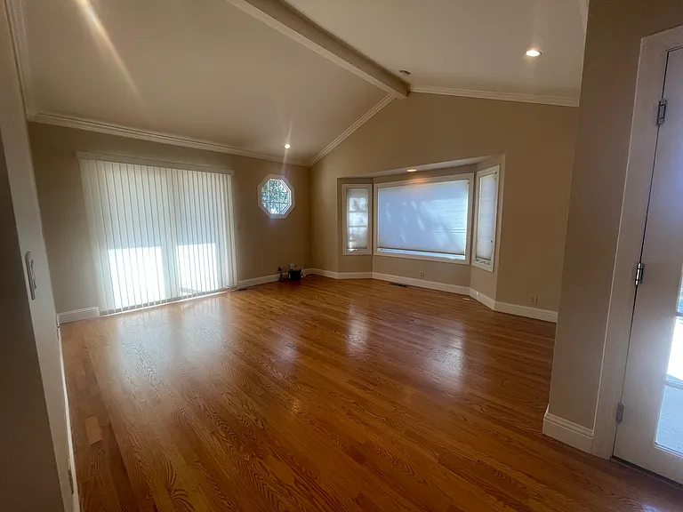 22505 Rolling Hills Rd — Photo 22