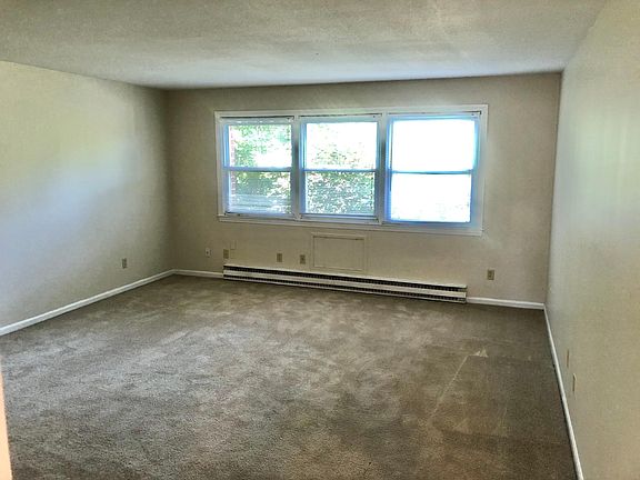 5th image of 457-461 Whalley Ave #300
