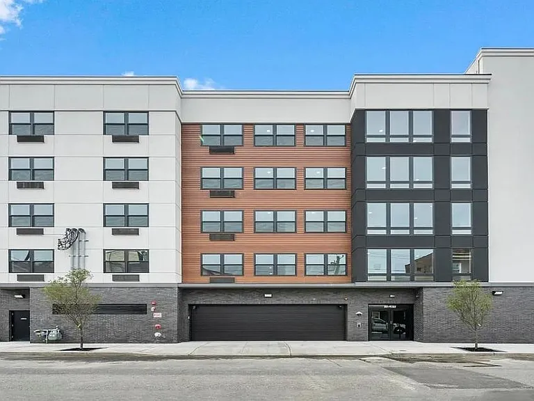 242 Spring St #2 — Photo 35