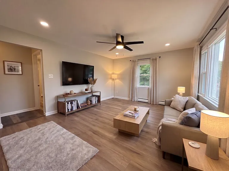 253 Beachview St #2 — Photo 3