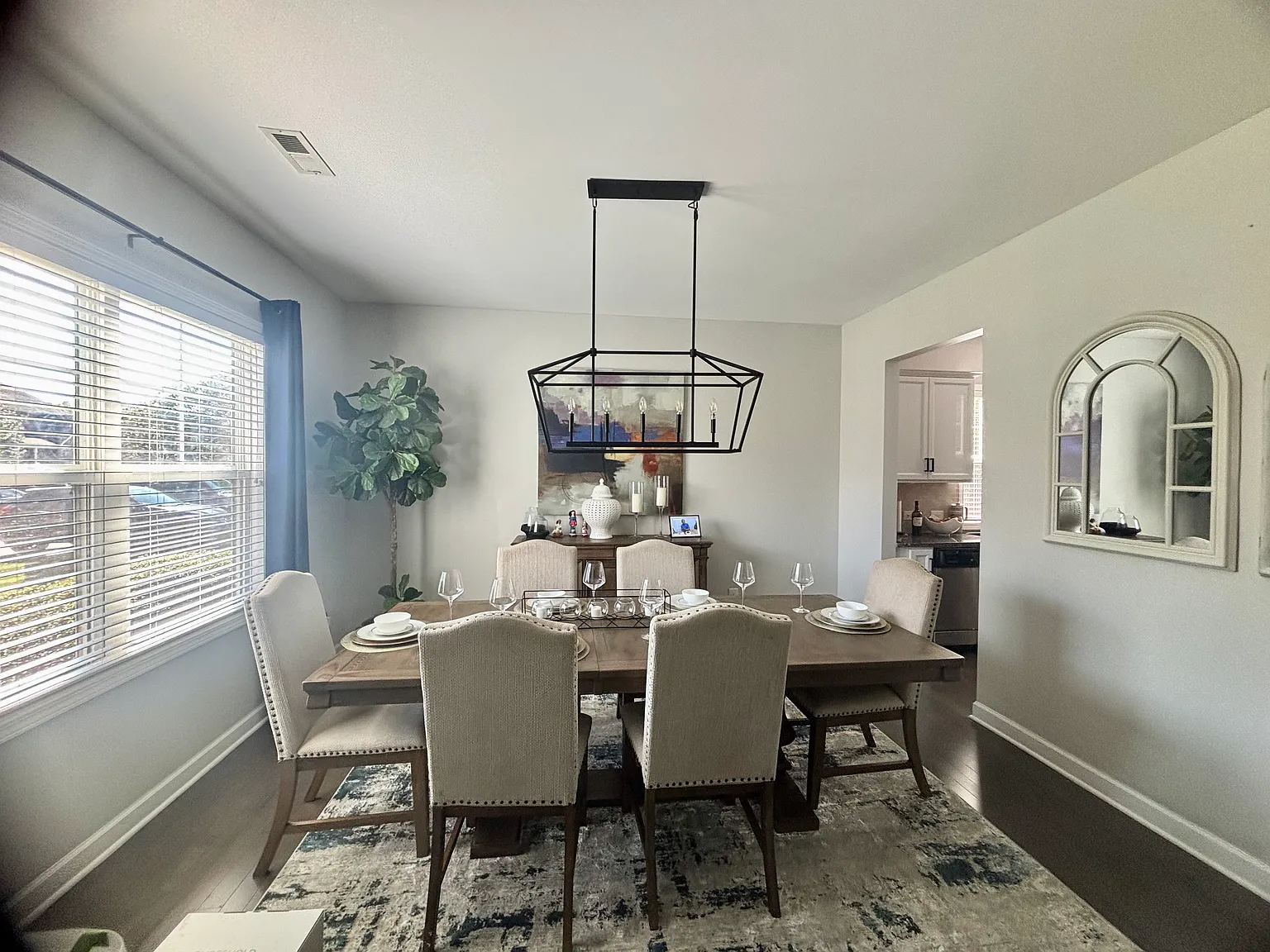 215 Ambergate Dr — Photo 4
