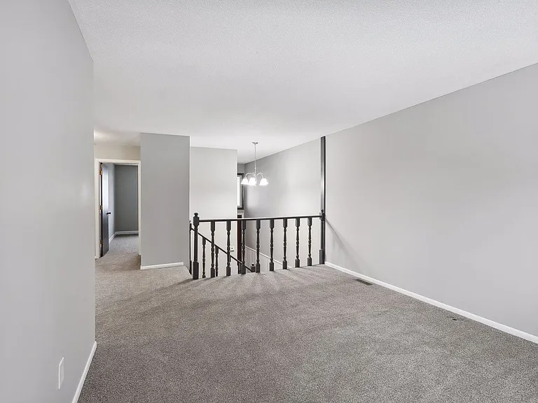 12346 Drake St NW — Photo 8