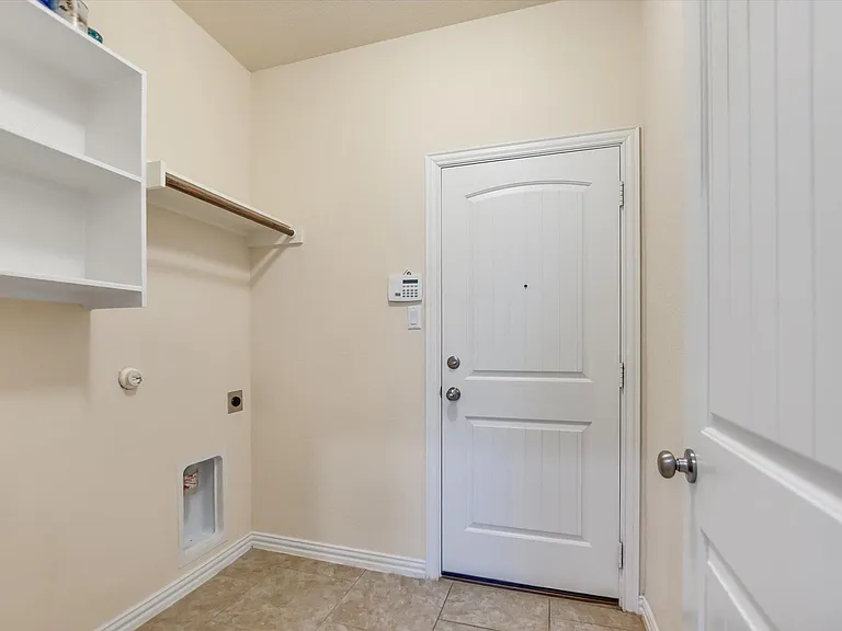 1117 Arvada Dr — Photo 11