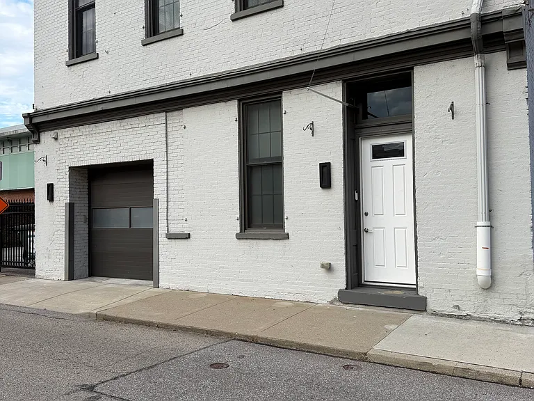 813 Broadway St #101 — Photo 2