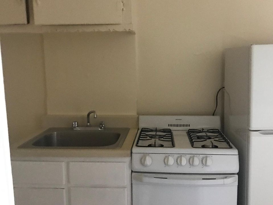 Separate kitchen