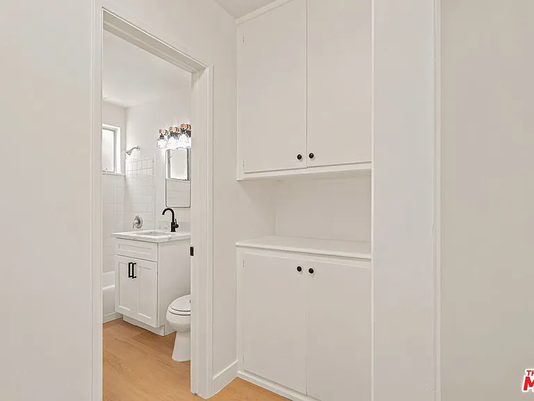 11825 Iowa Ave #1 — Photo 14