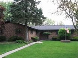 201 Robert Dr, Normal, IL 61761