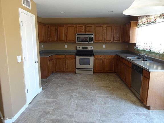 5th image of 3315 S 95th Ave