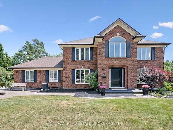 2nd image of 105 Cobblestone Pl