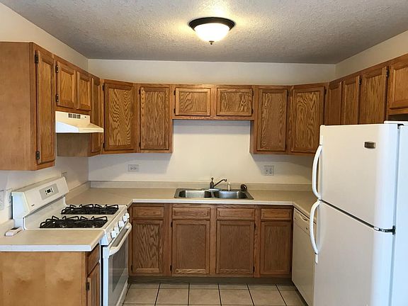 4th image of 1217 Winans Ave #1
