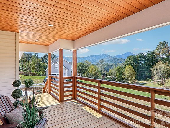 4th image of 129 Lincoln Ridge Dr #3