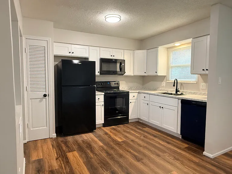 2520 NW Kingsridge Dr — Photo 5