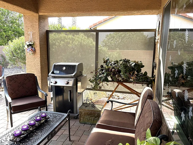 2051 E Desert Fox Dr — Photo 25