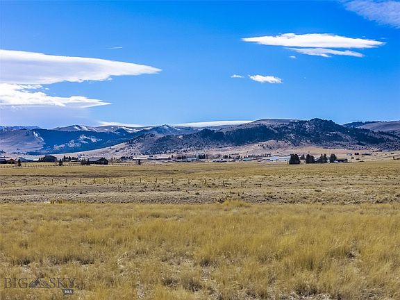 3rd image of 16 Sharon Rose Rd