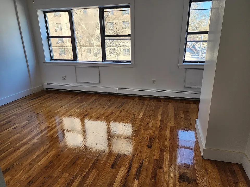 102 Lewis Ave #2