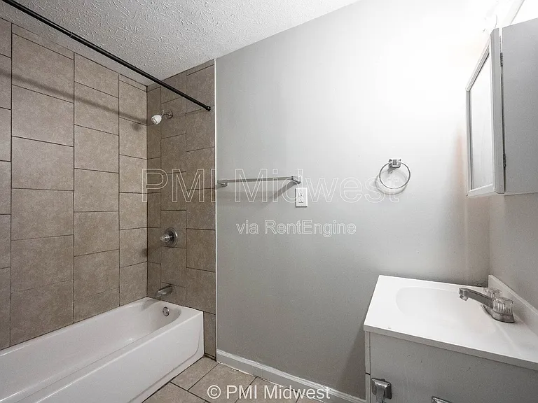 5925 Sunwood Dr — Photo 16