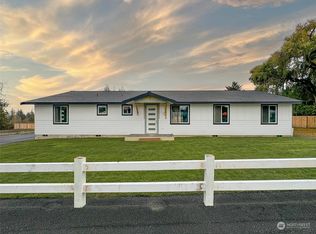 80 Apple Blossom Ln, Sequim, WA 98382