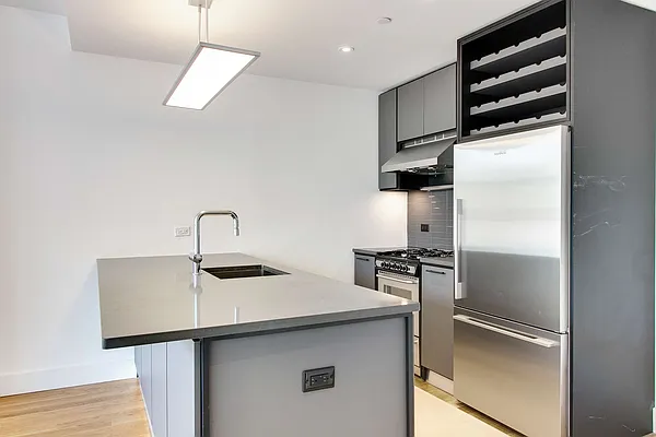 Rented by EXR | media 5