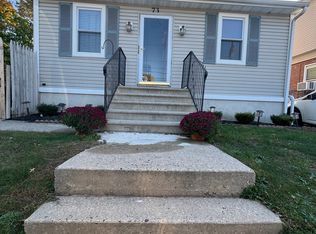 73 5th Ave, Hamilton, NJ 08619